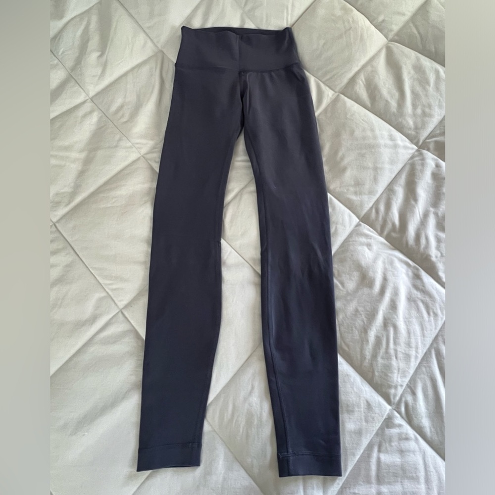 Lululemon Wunder Under Leggings in Blue-Grey, Size 4